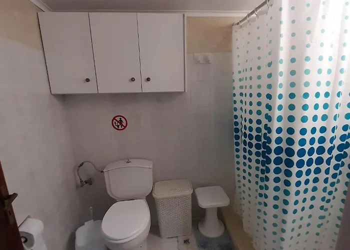 Areti's House アパート